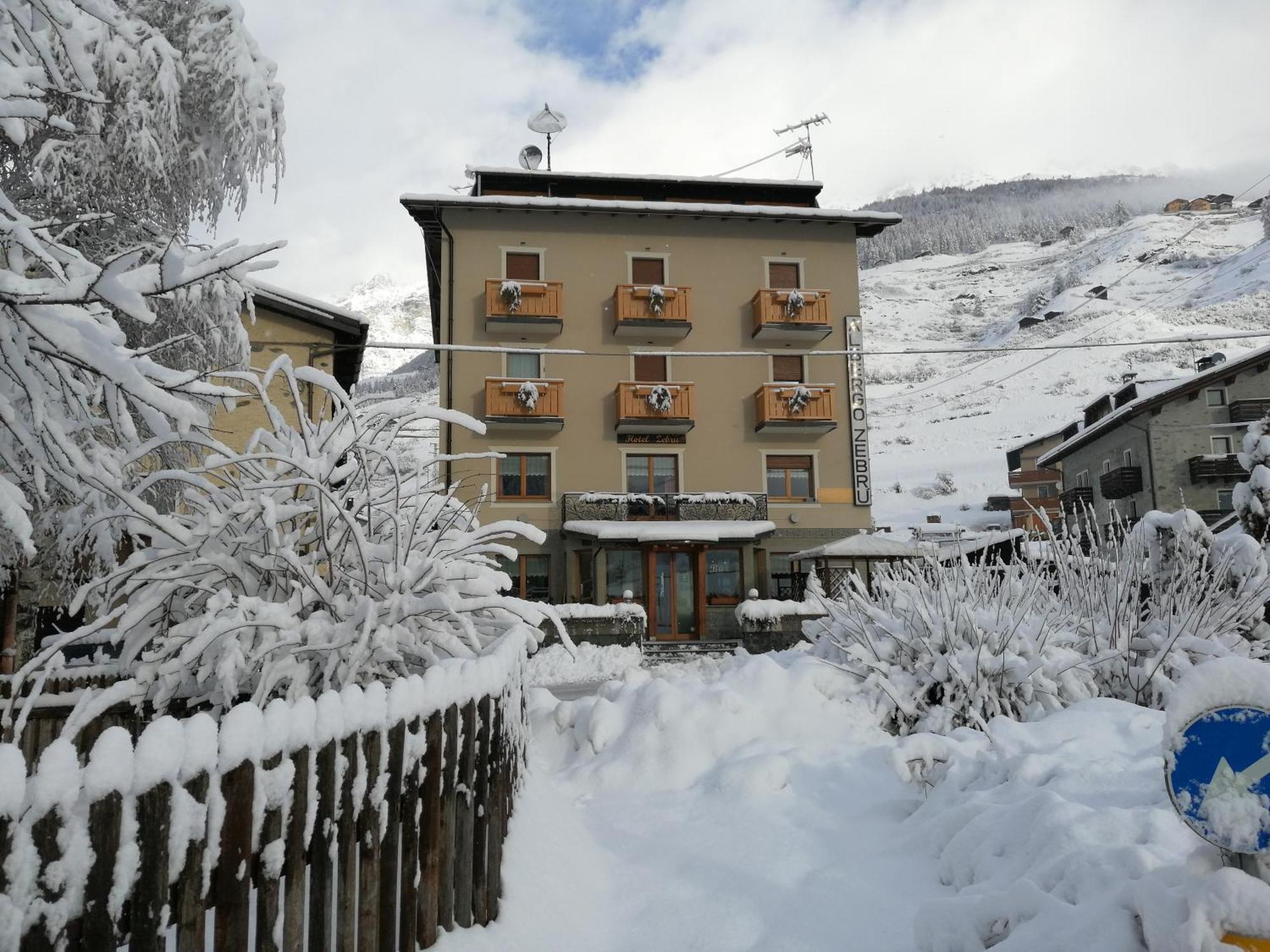 Hotel Zebru Valfurva Exterior photo